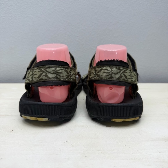 Teva Green Hurricane Sandals Size 9 - Picture 2 of 8